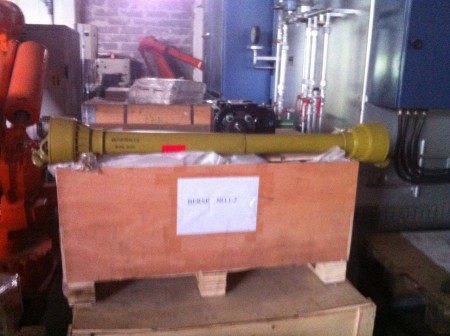 Kraftöverförings axel 900-1200 mm Pris 600 kr/st 